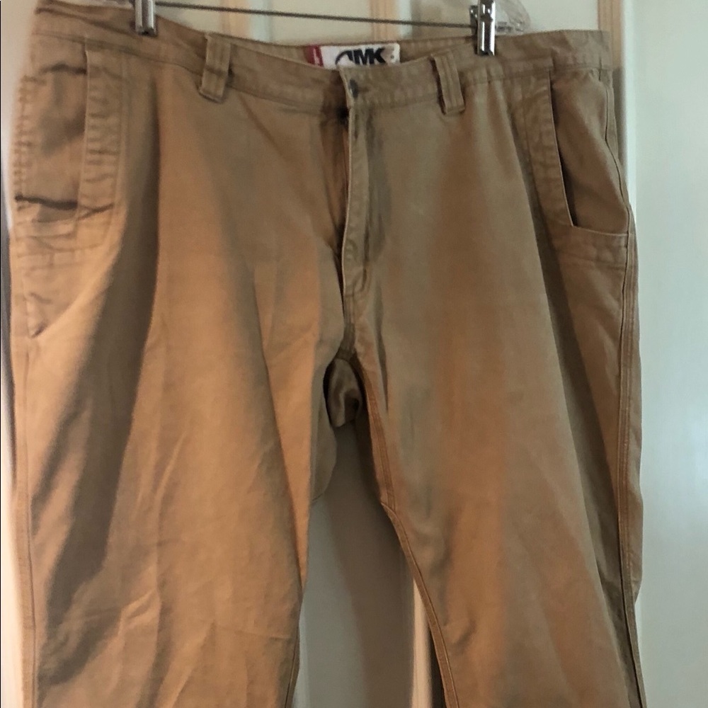 GREAT LOOKING KHAKI PANTS LIKE NEW
